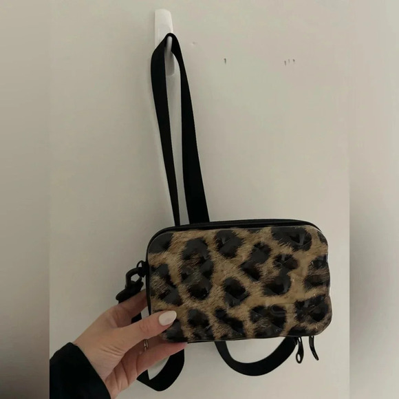 Hard Shell Cheetah Leopard Animal Print Purse - Picture 4 of 6